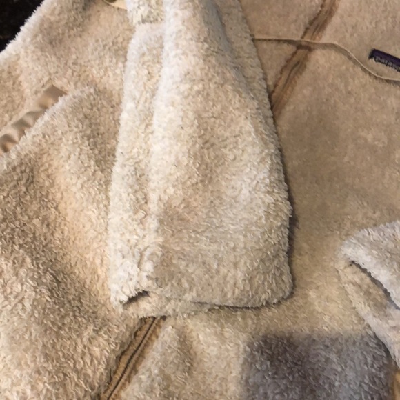 Patagonia Jacket - Picture 4 of 6